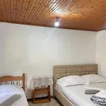Bujtina Lokthi